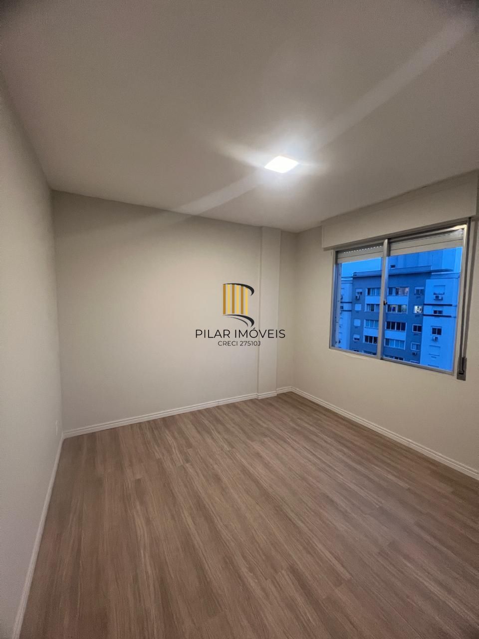 Apartamento com 3 dormitórios, 2 banheiros, 1 vaga, no bairro Tristeza, Poa, RS