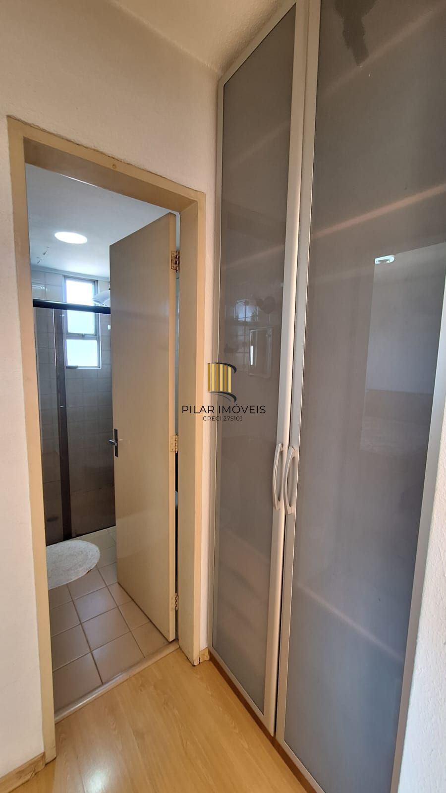 Apartamento 1 dormitório, 1 vaga coberta, portaria , elevador, vista, salao de festas, no bairro Santana, Porto Alegre, RS