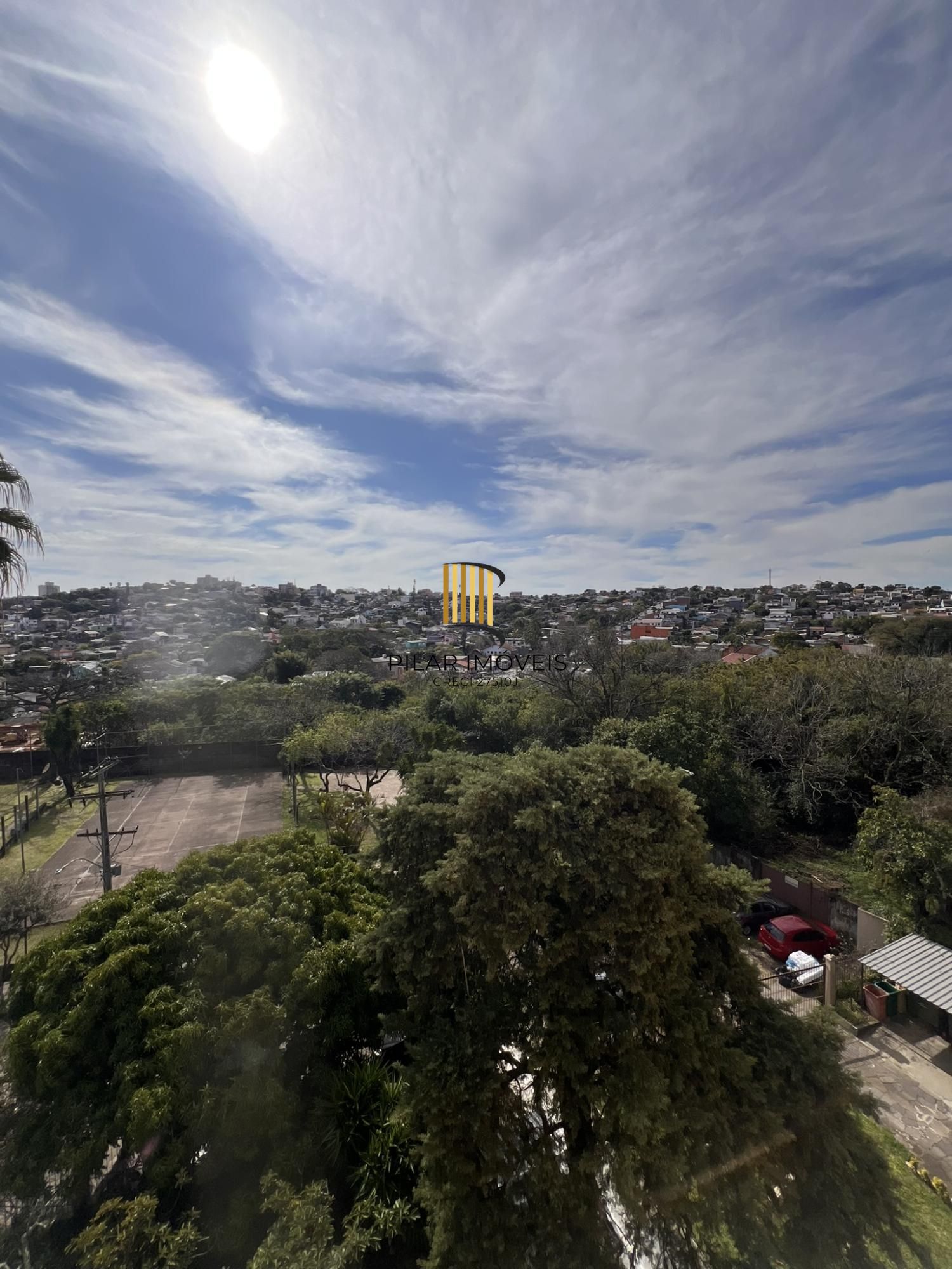 Apartamento com 2 dormitórios, 1 vaga no bairro Glória, em Porto Alegre, RS