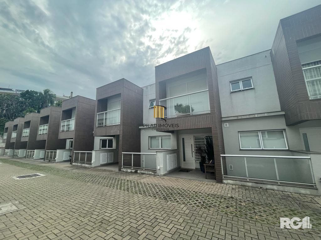 Casa com 3 suítes, vista para o Guaíba, 3 vagas, no bairro Cristal, Porto Alegre, RS - Pilar Imóveis