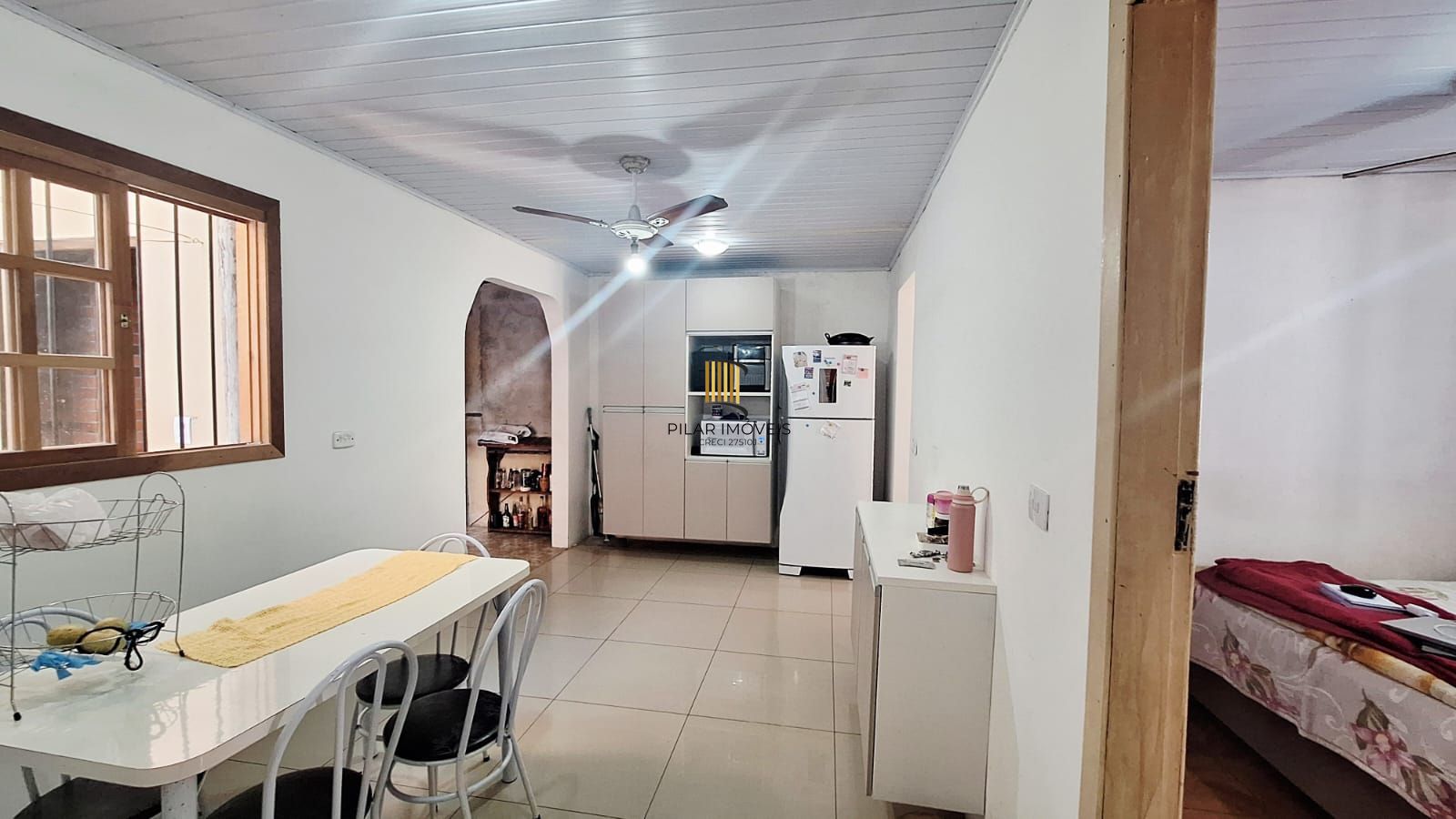 Se você procura uma casa com pátio e churrasqueira  para receber sua família e amigos , aqui é seu lugar!