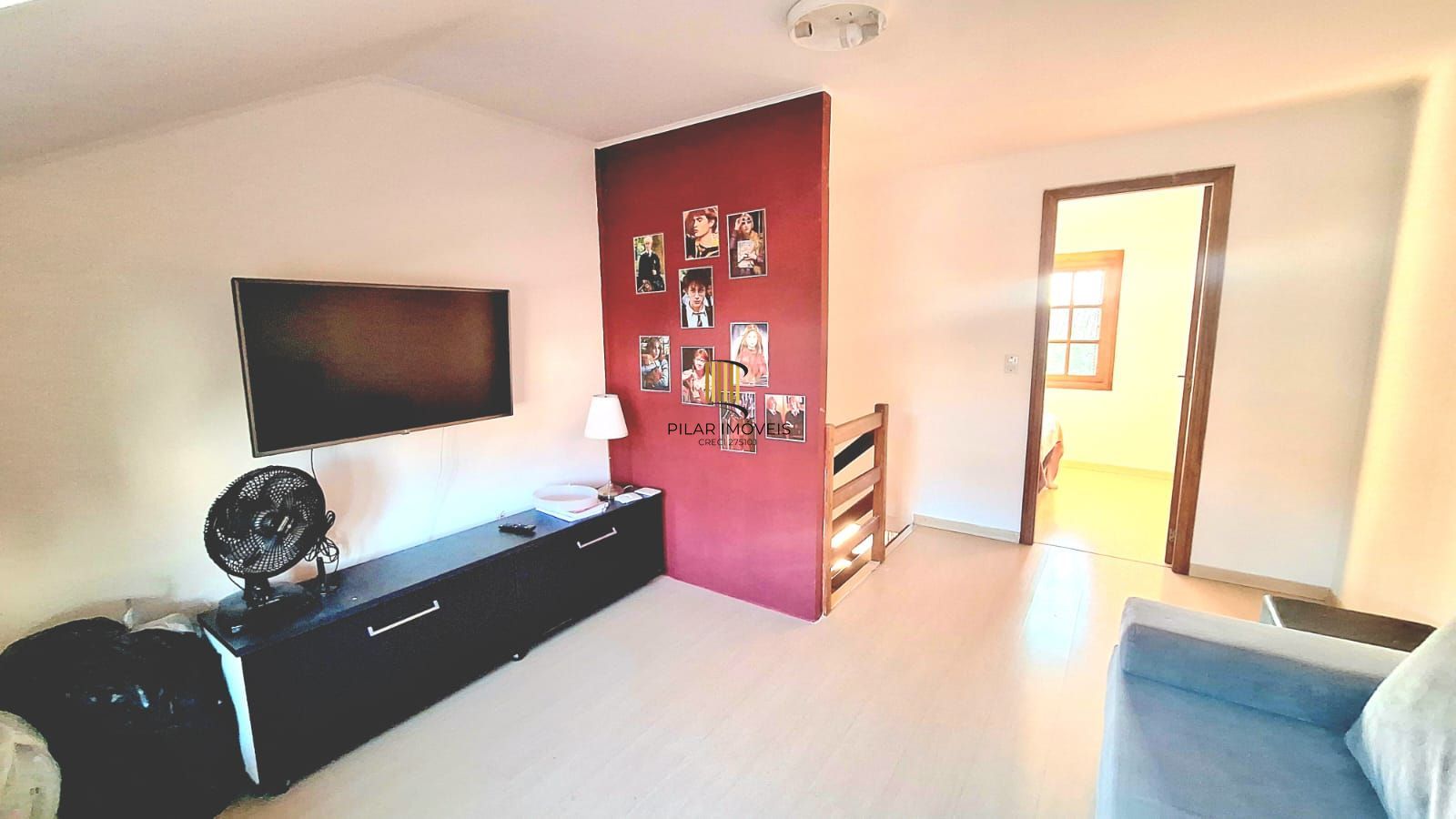 Casa com 2 dormitórios, 1 vaga, na Av. Otto Niemeyer, bairro Camaquã, Poa, RS