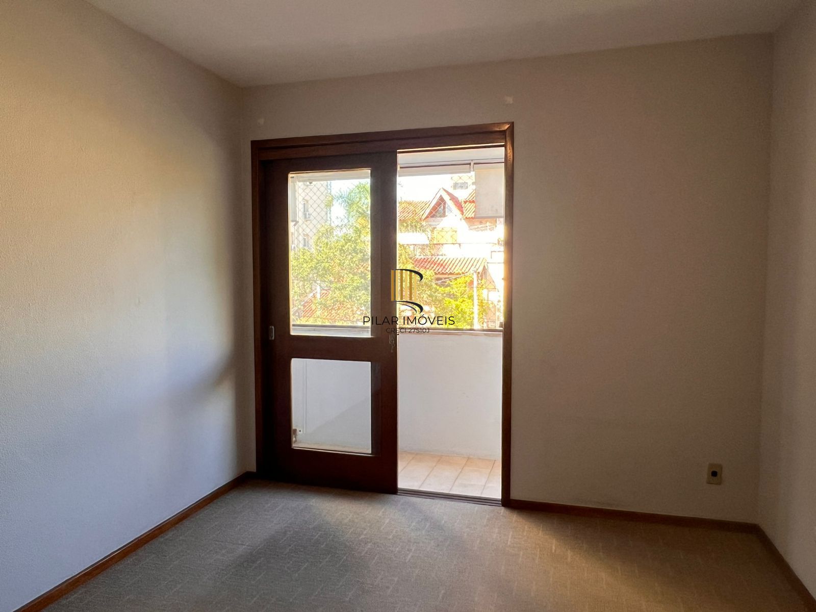 Apartamento com 2 dormitórios,1 vaga, no bairro Cristo Redentor, em Porto Alegre