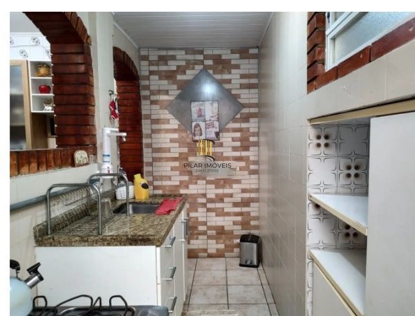 Apartamento de 2 dormitórios com churrasqueira, no Bairro Jardim Botânico