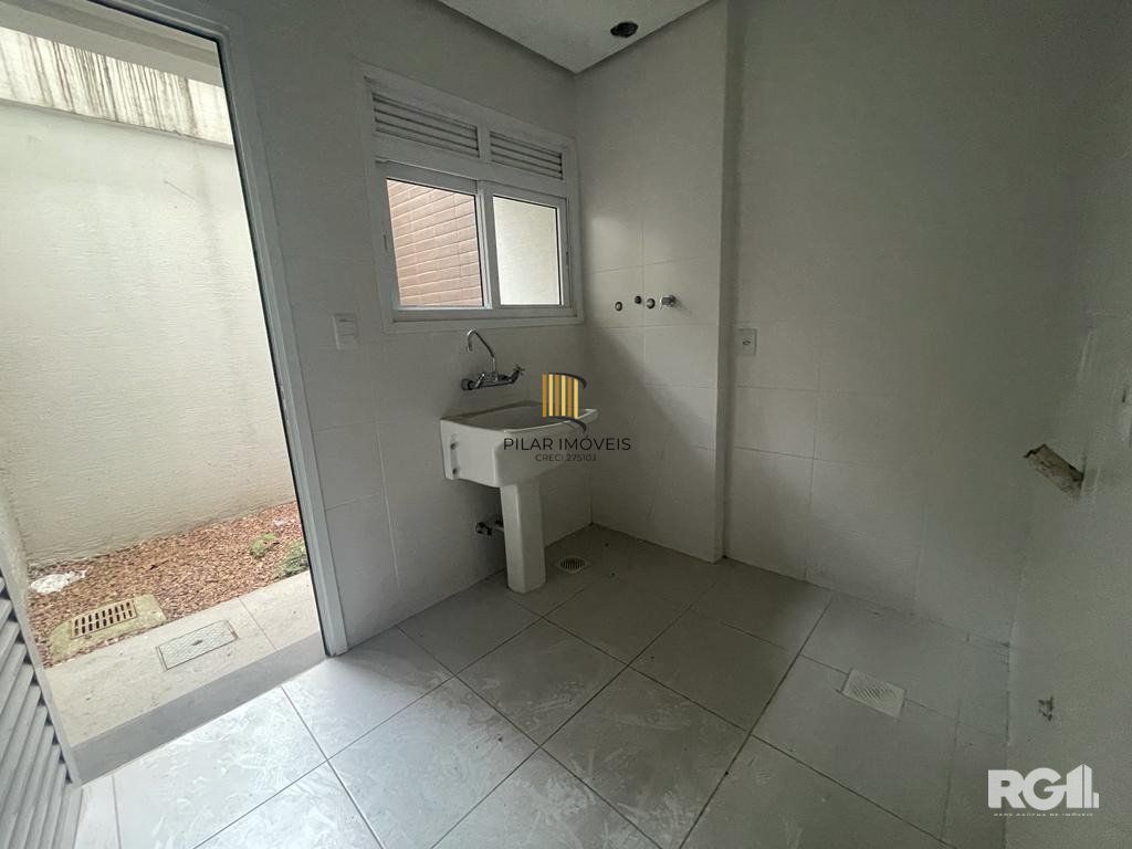 Casa com 3 suítes, vista para o Guaíba, 3 vagas, no bairro Cristal, Porto Alegre, RS