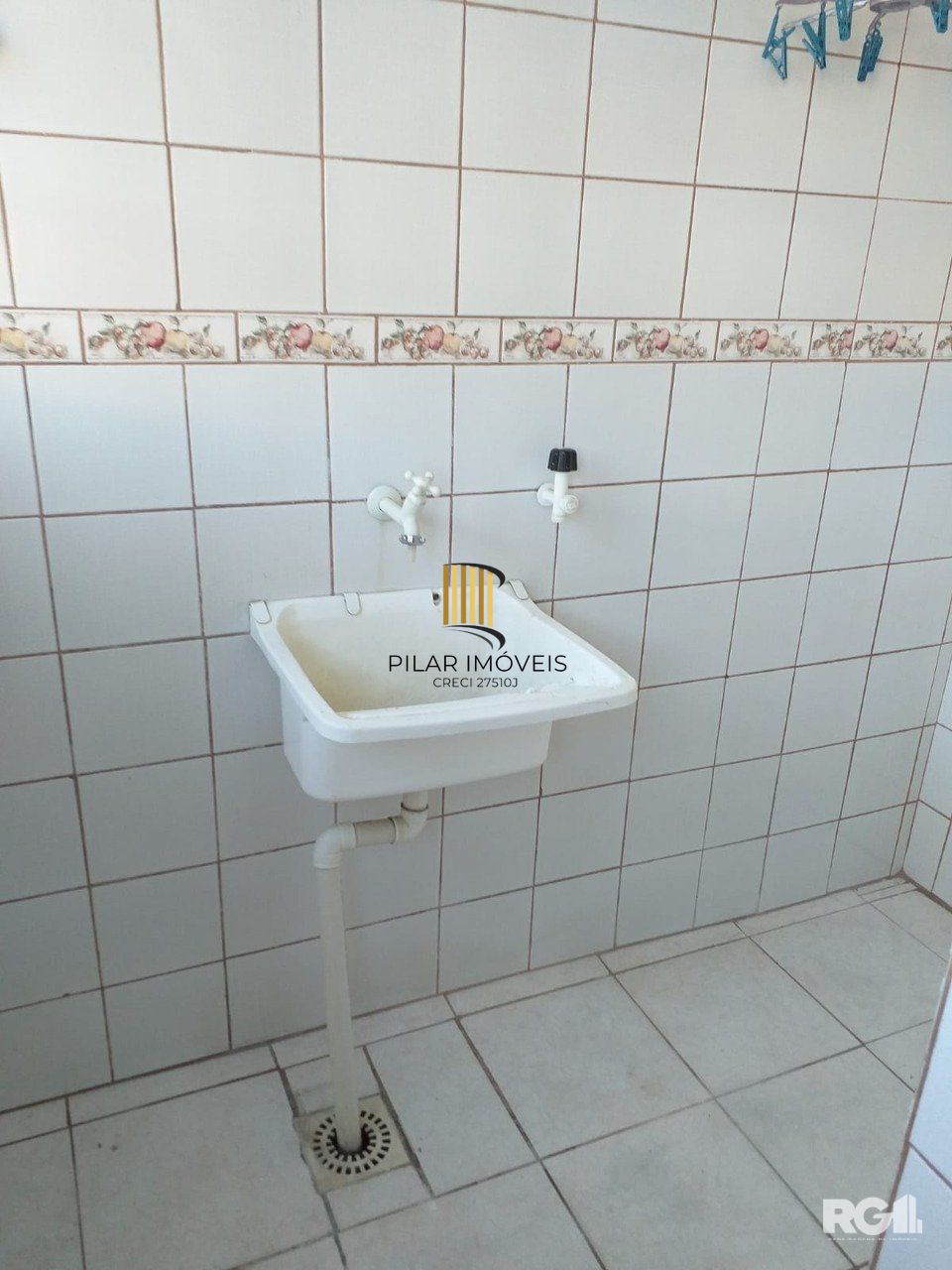 Apartamento com 3 dormitórios, 1 vaga, no bairro Camaquã, Porto Alegre, RS