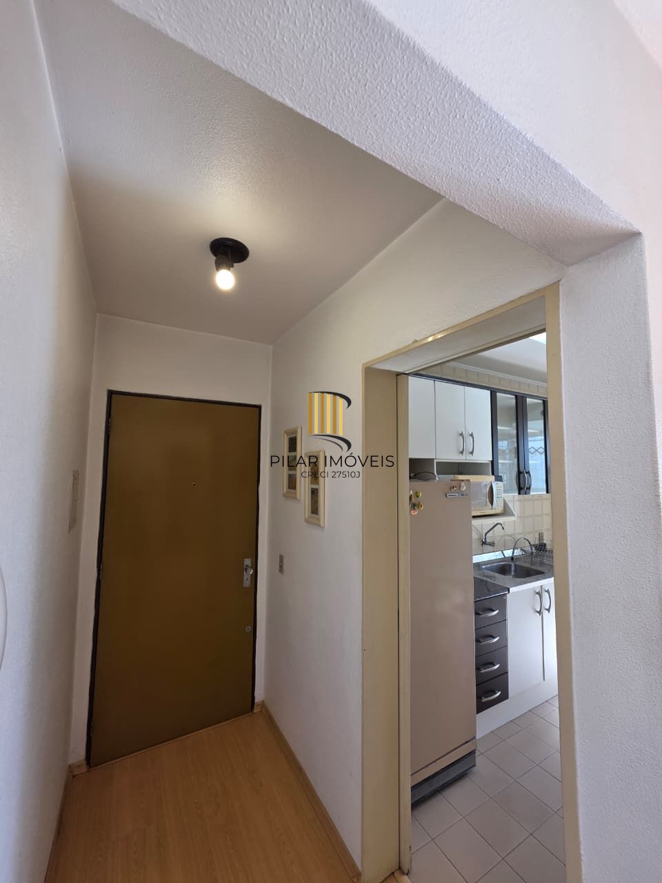 Apartamento 1 dormitório, 1 vaga coberta, portaria , elevador, vista, salao de festas, no bairro Santana, Porto Alegre, RS