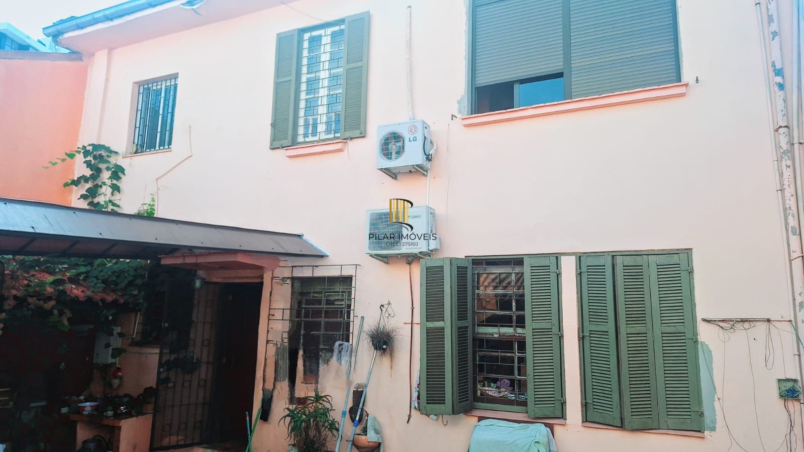 Casa com  5 quartos no bairro Petrópolis!