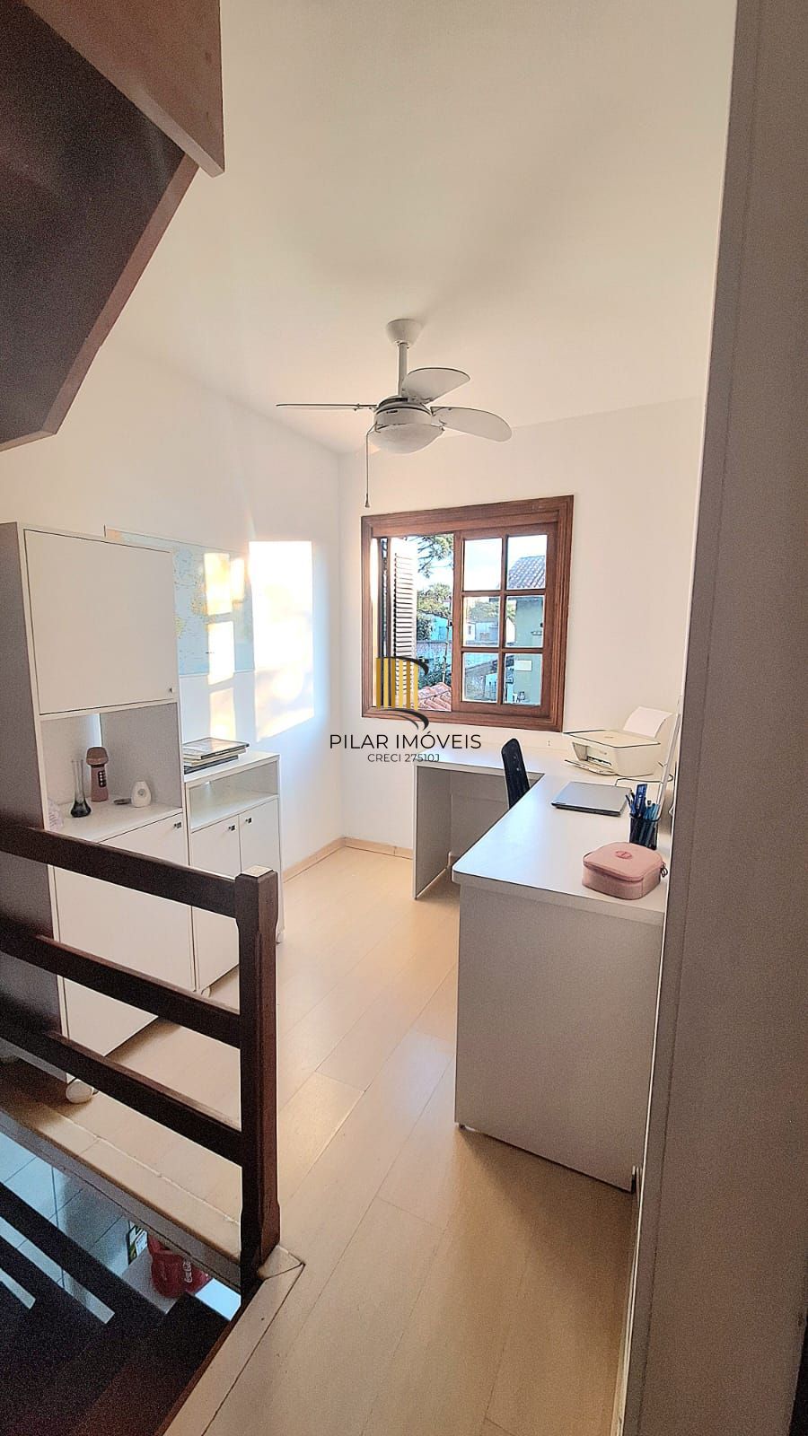 Casa com 2 dormitórios, 1 vaga, na Av. Otto Niemeyer, bairro Camaquã, Poa, RS