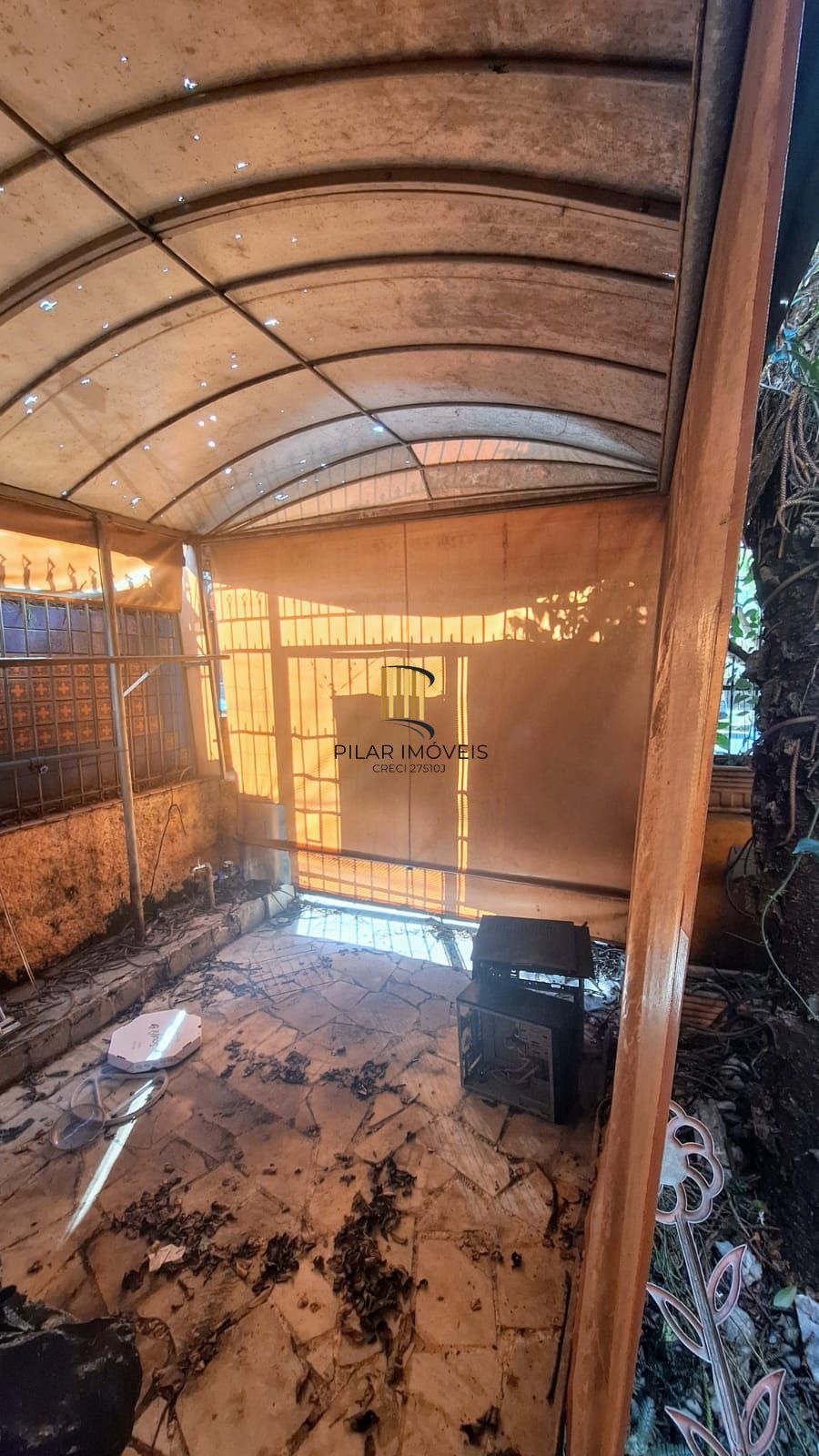 Casa com  5 quartos no bairro Petrópolis!