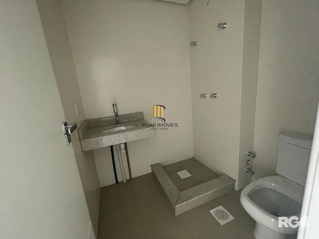Casa com 3 suítes, vista para o Guaíba, 3 vagas, no bairro Cristal, Porto Alegre, RS