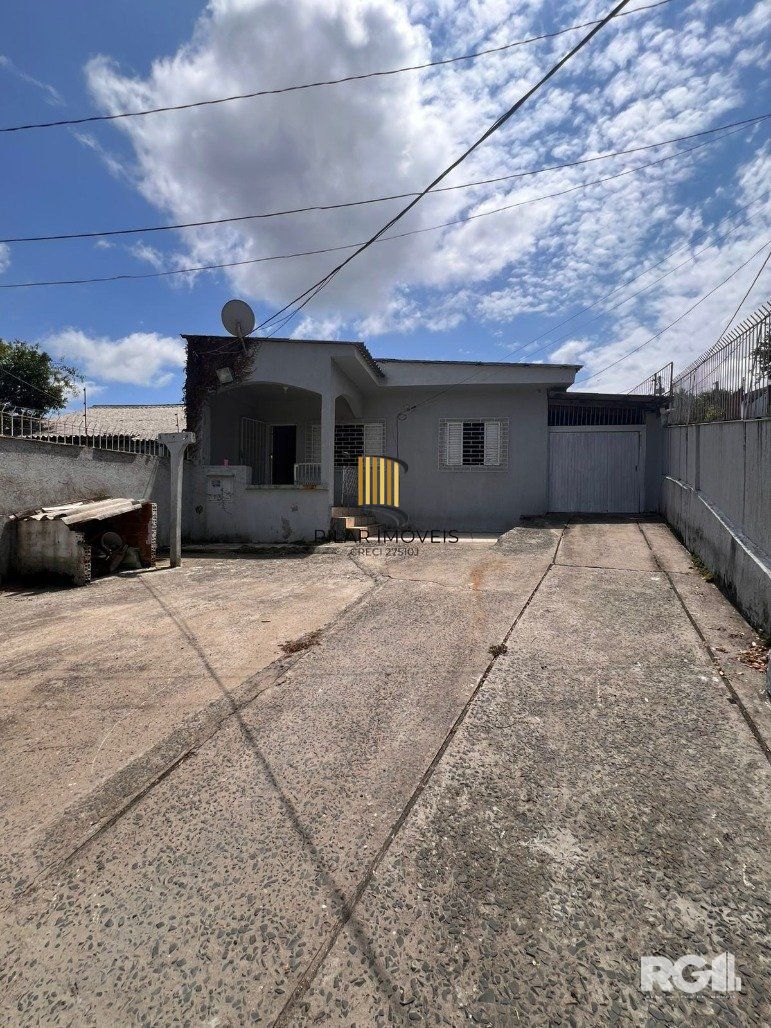 CASA COM 3 DORMITÓRIOS, 5 VAGAS, NO BAIRRO JARDIM CARVALHO, PORTO ALEGRE RS