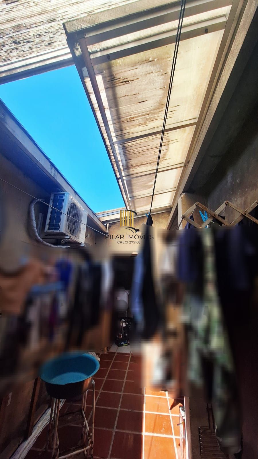 Se você procura uma casa com pátio e churrasqueira  para receber sua família e amigos , aqui é seu lugar!