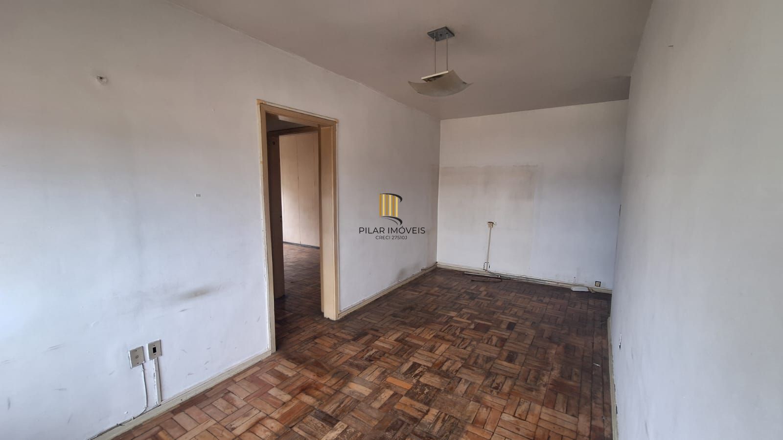 Apartamento para reformar  de 2 dormitórios com vista privilegiada