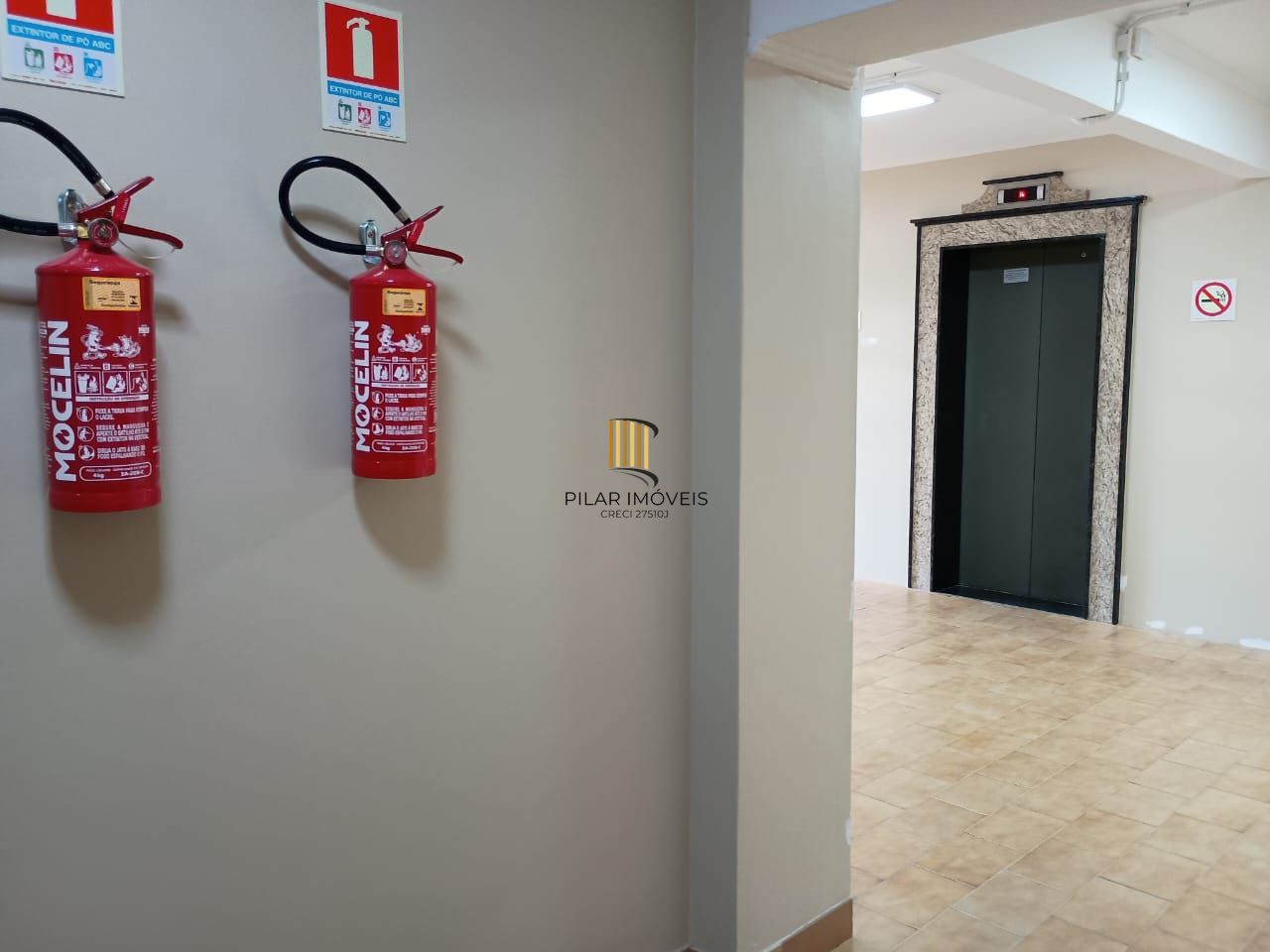 Sala comercial na praça da Alfandega