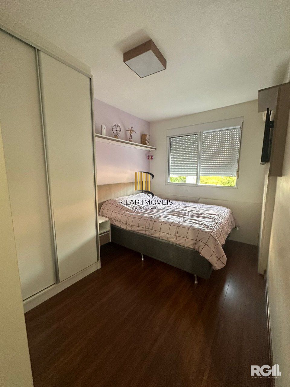 Apartamento com 2 dormitórios, 1 vaga, no bairro Camaquã, Porto Alegre, RS.