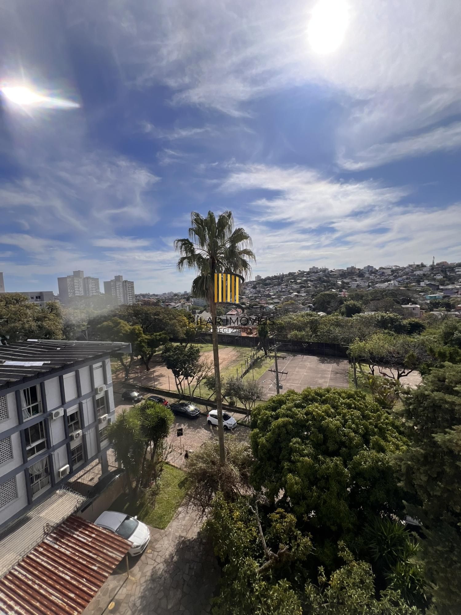 Apartamento com 2 dormitórios, 1 vaga no bairro Glória, em Porto Alegre, RS