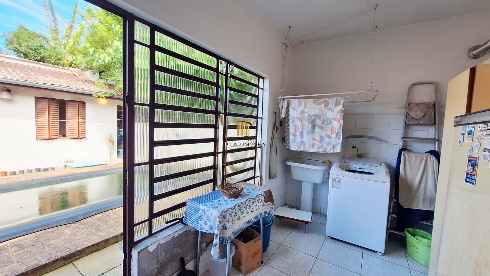 Casa com 4 dormitórios, piscina, 4 vagas, no bairro Teresópolis, Porto Alegre,RS