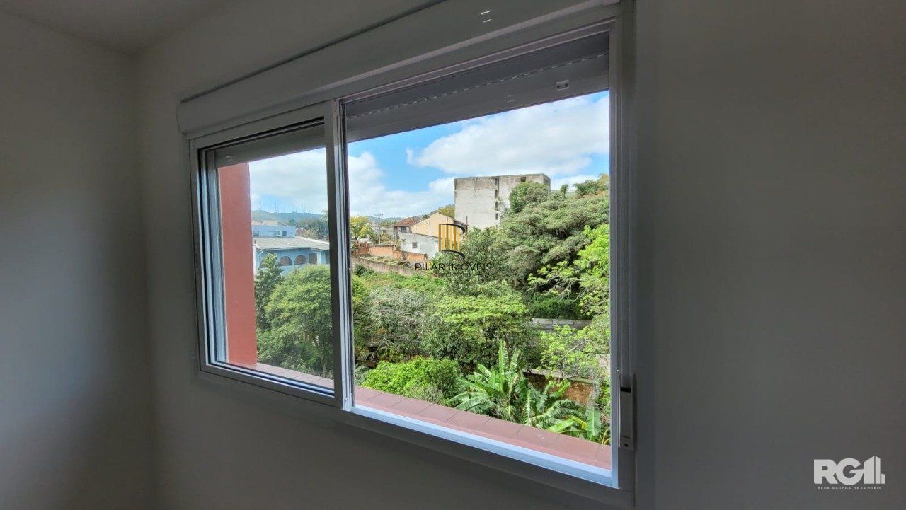 Apartamento com 2 dormitórios, 1 vaga, no bairro Teresópolis, Porto Algre, RS