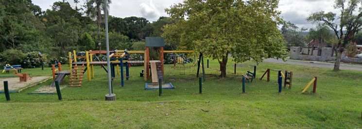 Terreno de 800m² no loteamento Vale dos Pinheiros, em Gramado, RS