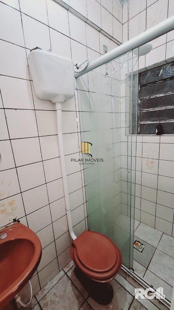 CASA COM 3 DORMITÓRIOS, 5 VAGAS, NO BAIRRO JARDIM CARVALHO, PORTO ALEGRE RS