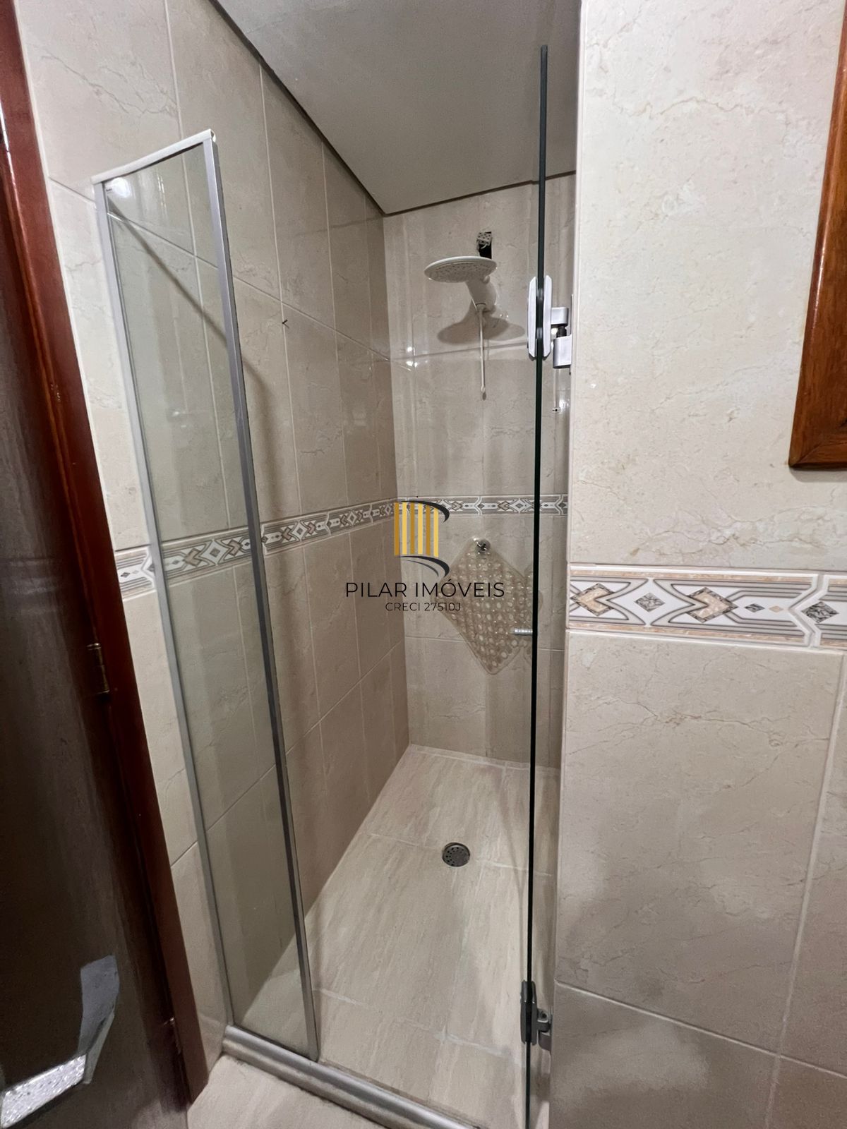 Apartamento com 2 dormitórios,1 vaga, no bairro Cristo Redentor, em Porto Alegre