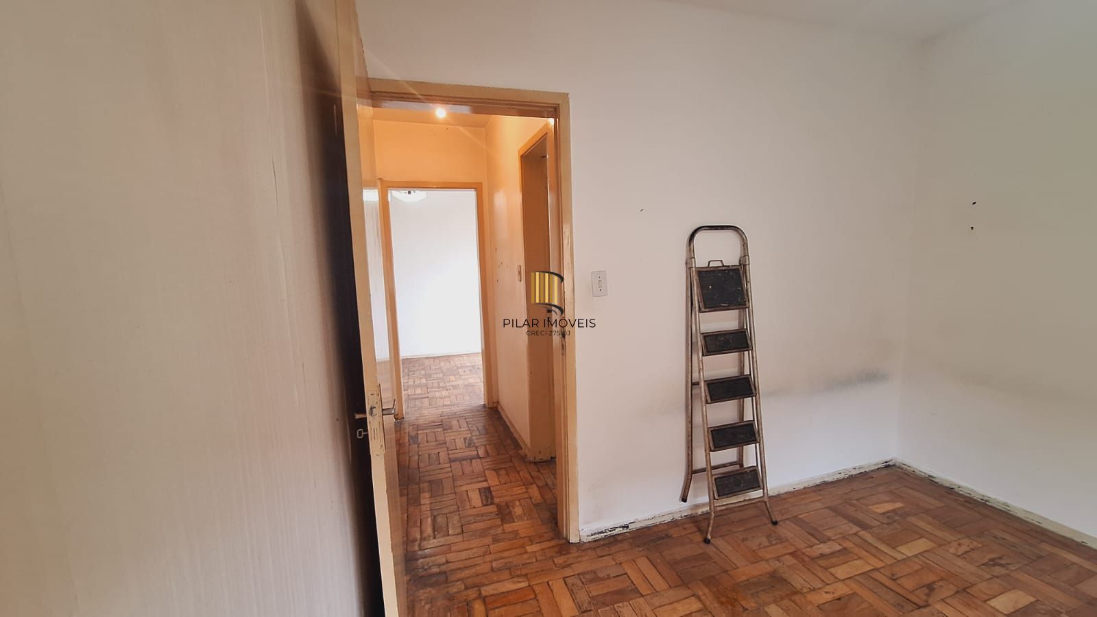 Apartamento para reformar  de 2 dormitórios com vista privilegiada