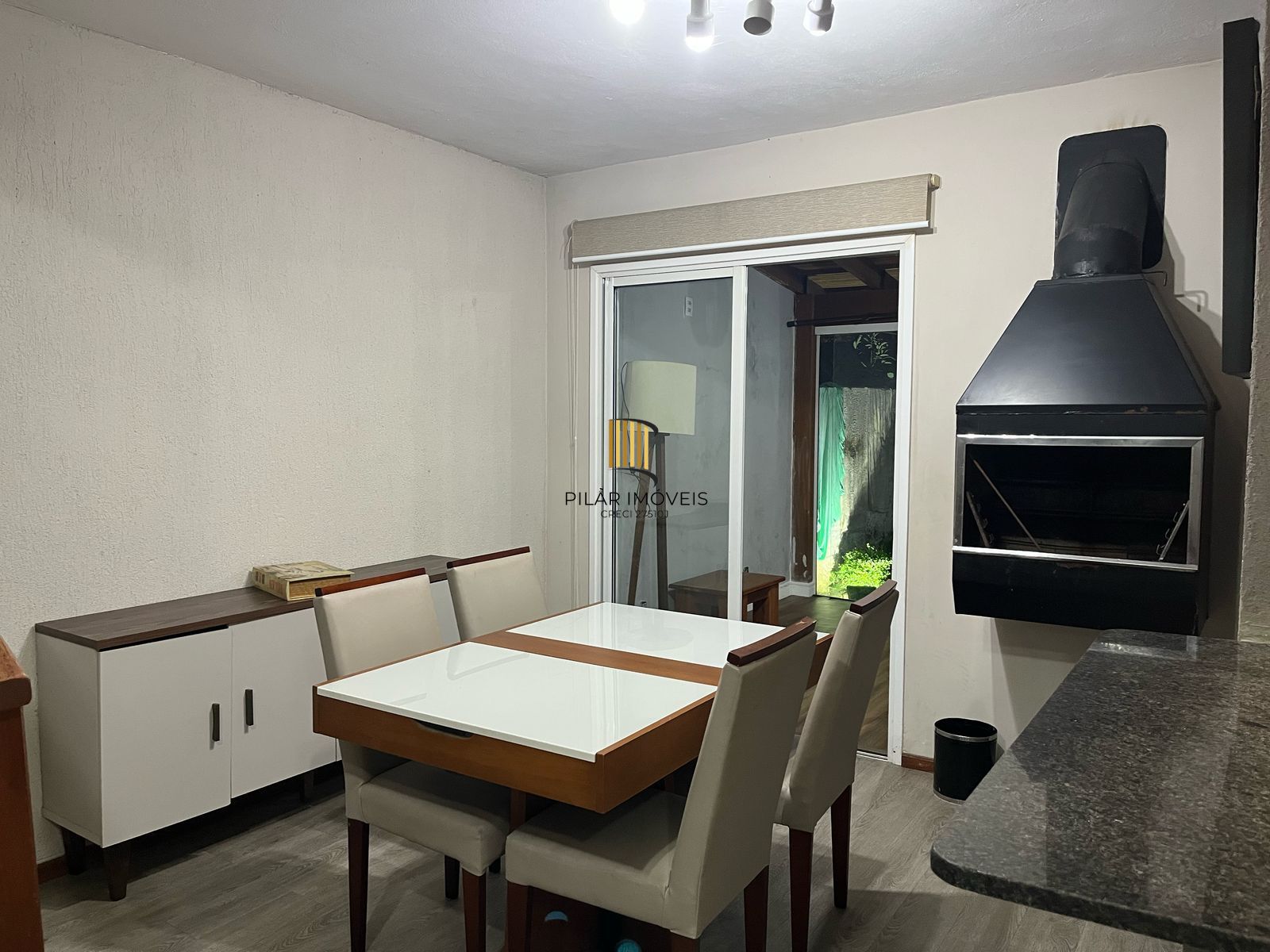 Casa com 3 dormitórios, 1 vaga no bairro Hípica e Porto Alegre, RS