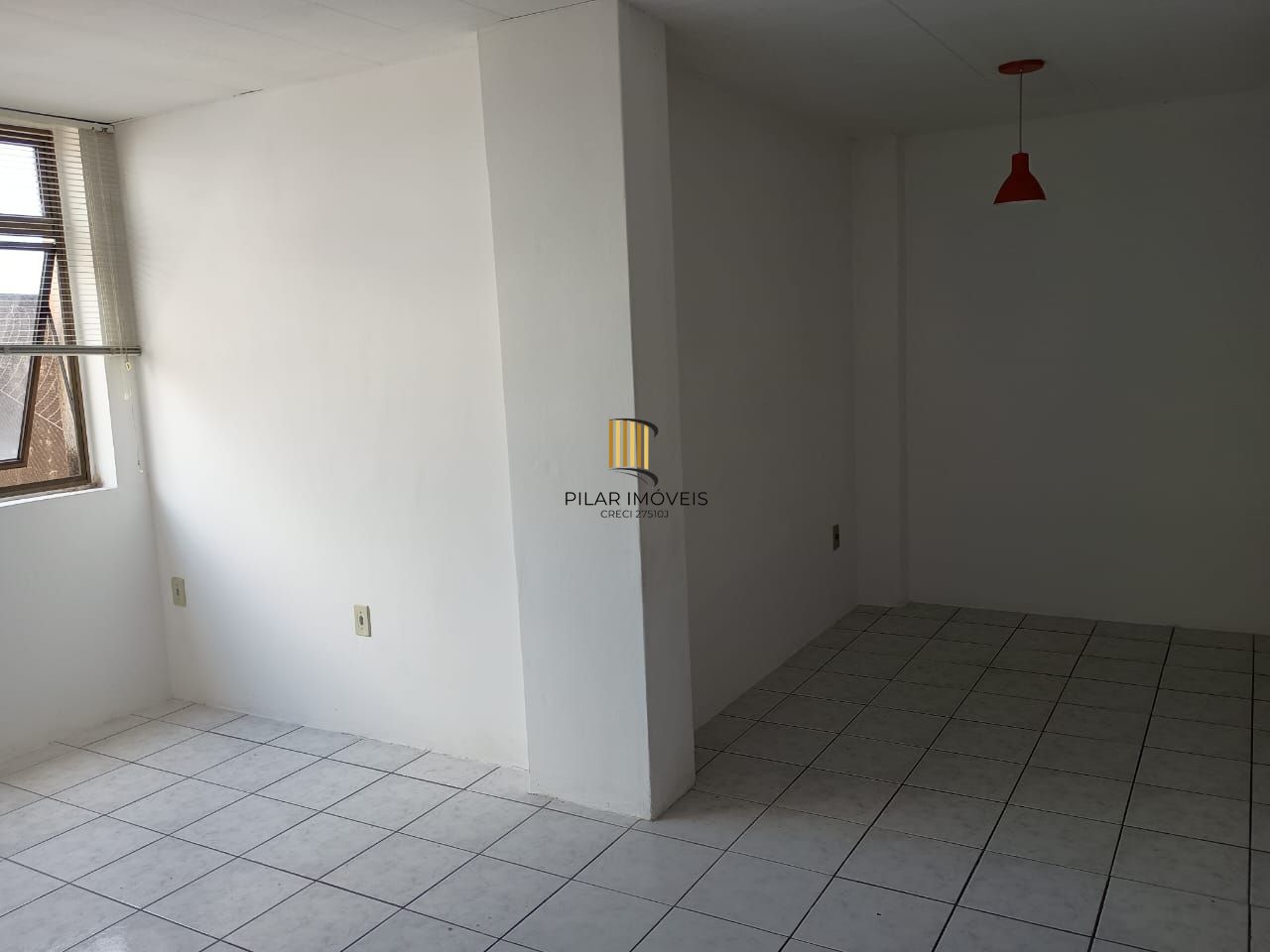 Sala comercial na praça da Alfandega