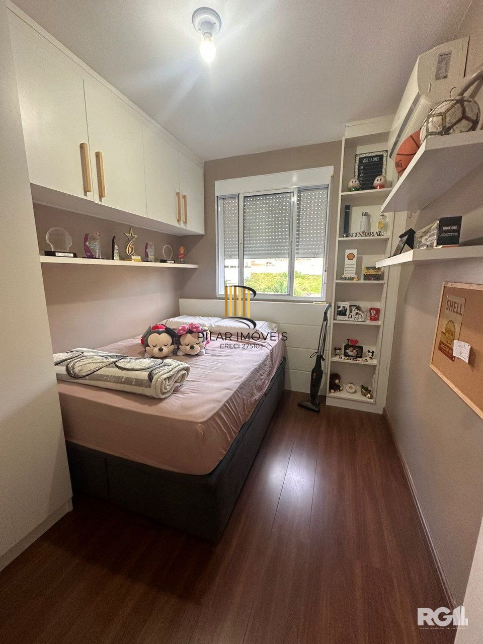 Apartamento com 2 dormitórios, 1 vaga, no bairro Camaquã, Porto Alegre, RS.