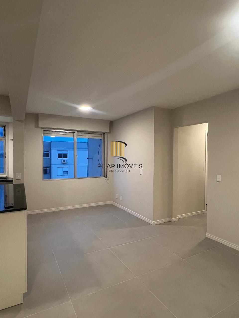 Apartamento com 3 dormitórios, 2 banheiros, 1 vaga, no bairro Tristeza, Poa, RS