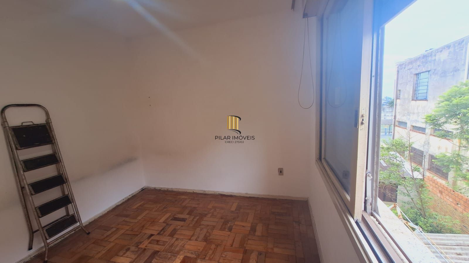 Apartamento para reformar  de 2 dormitórios com vista privilegiada