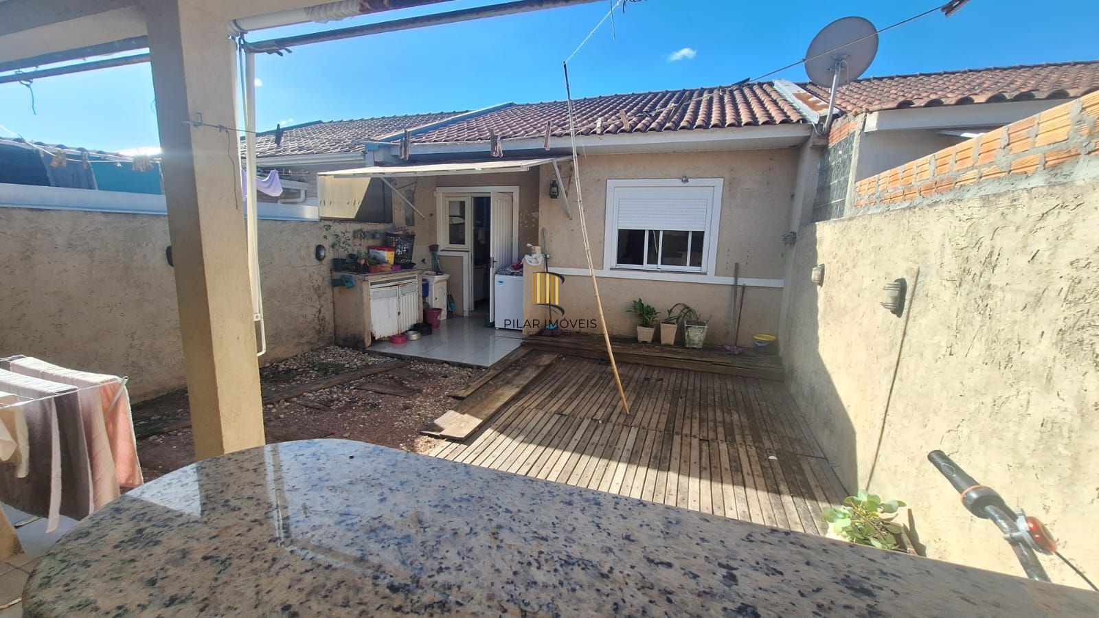 Casa com 2 dormitórios, 1 vaga, no bairro Hípica, em Porto Alegre, RS