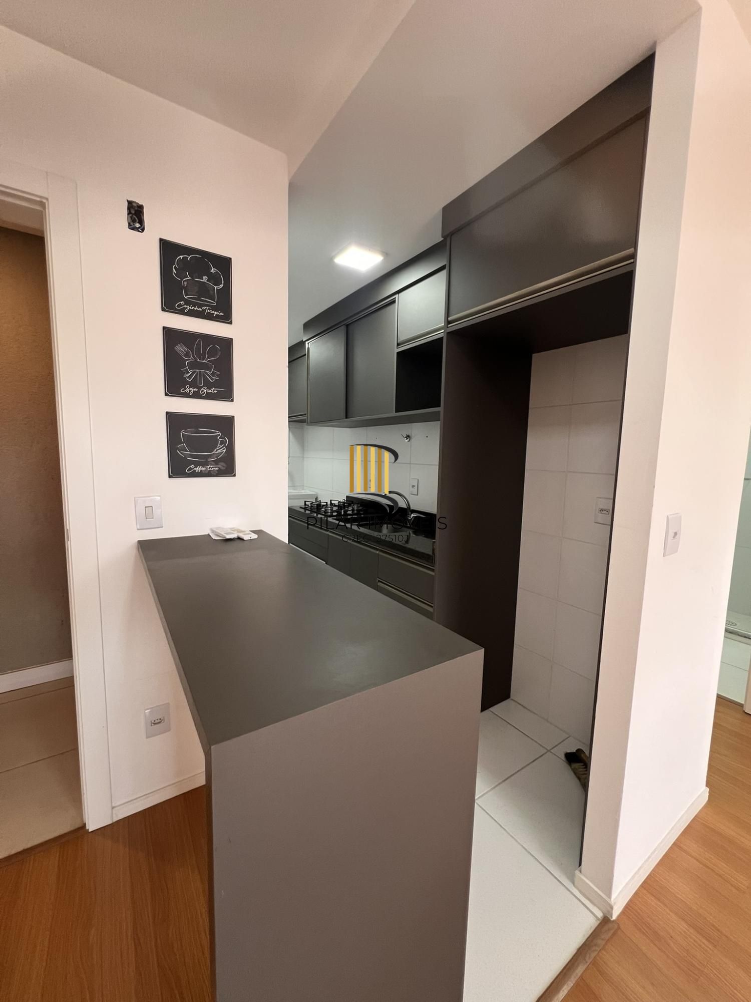 Apartamento com 2 dormitórios, sendo 1 suíte, 1 vaga, no bairro Floresta, em Porto Alegre, RS