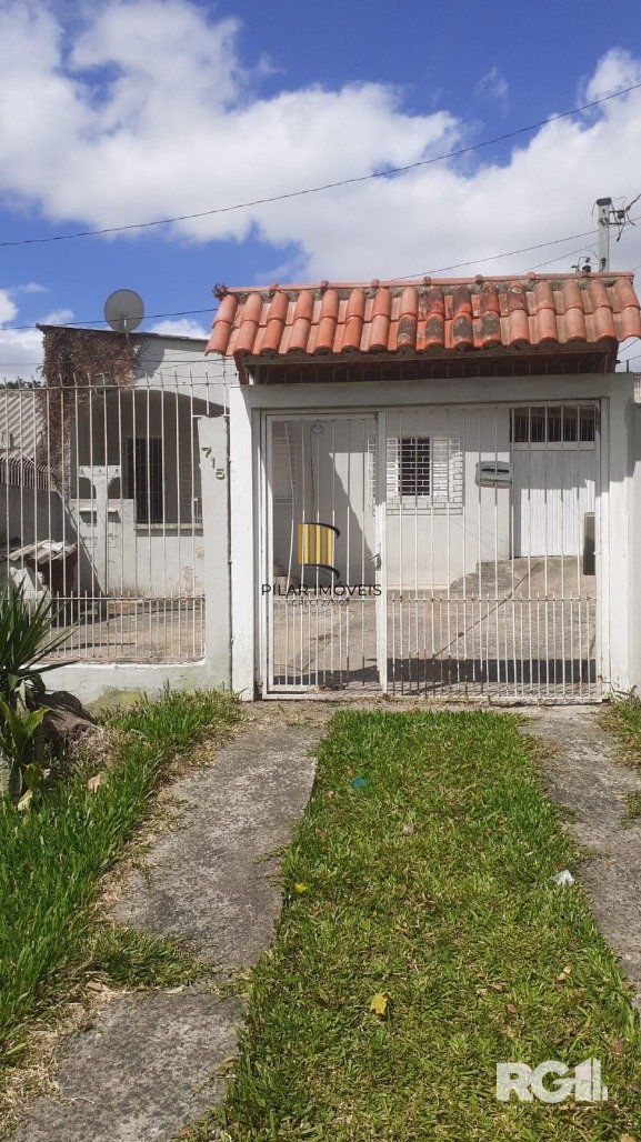 CASA COM 3 DORMITÓRIOS, 5 VAGAS, NO BAIRRO JARDIM CARVALHO, PORTO ALEGRE RS