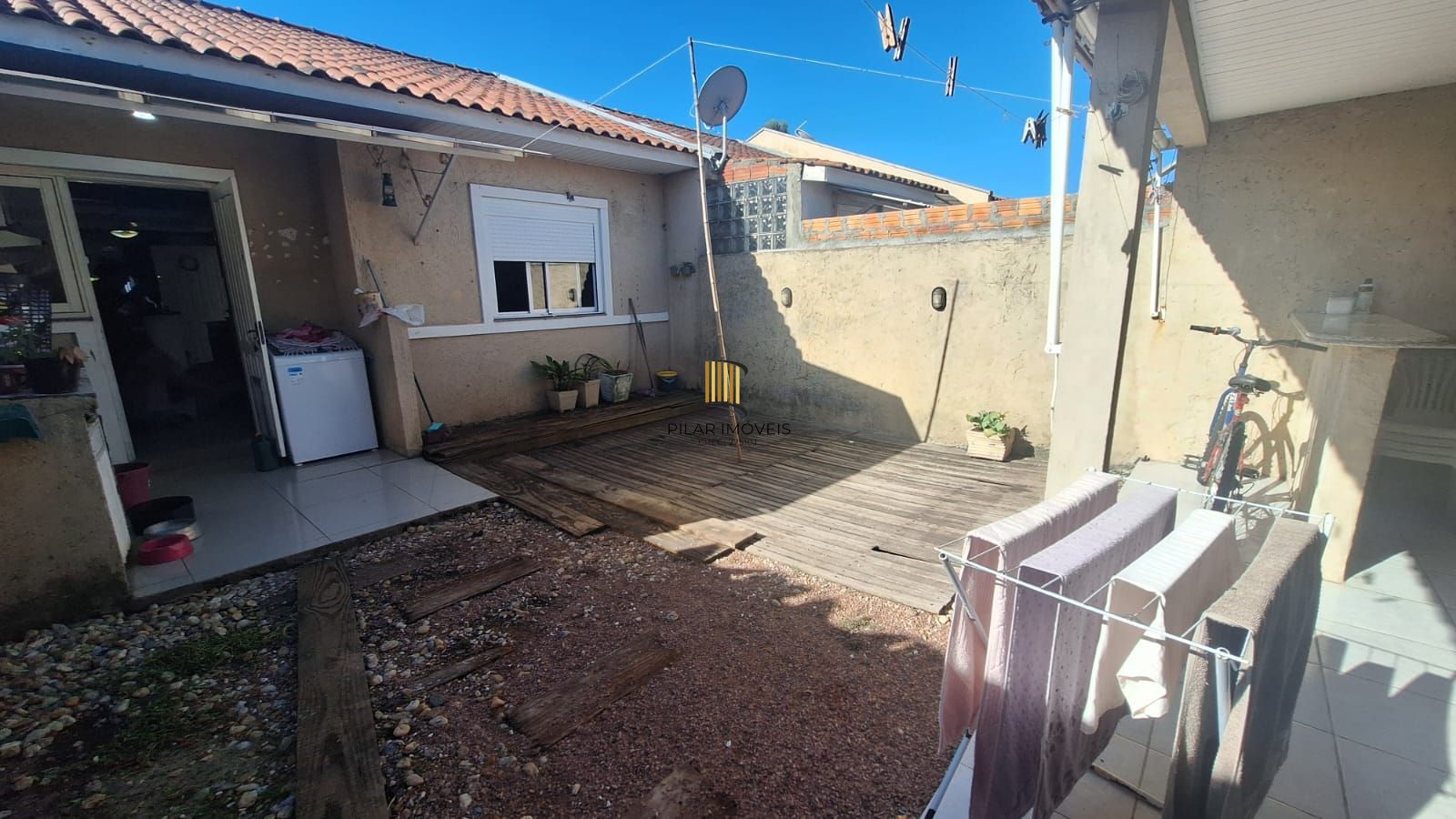 Casa com 2 dormitórios, 1 vaga, no bairro Hípica, em Porto Alegre, RS