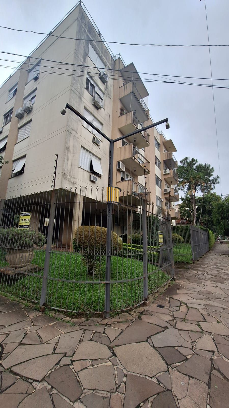 Apartamento 2 dormitórios bairro Jardim Botânico