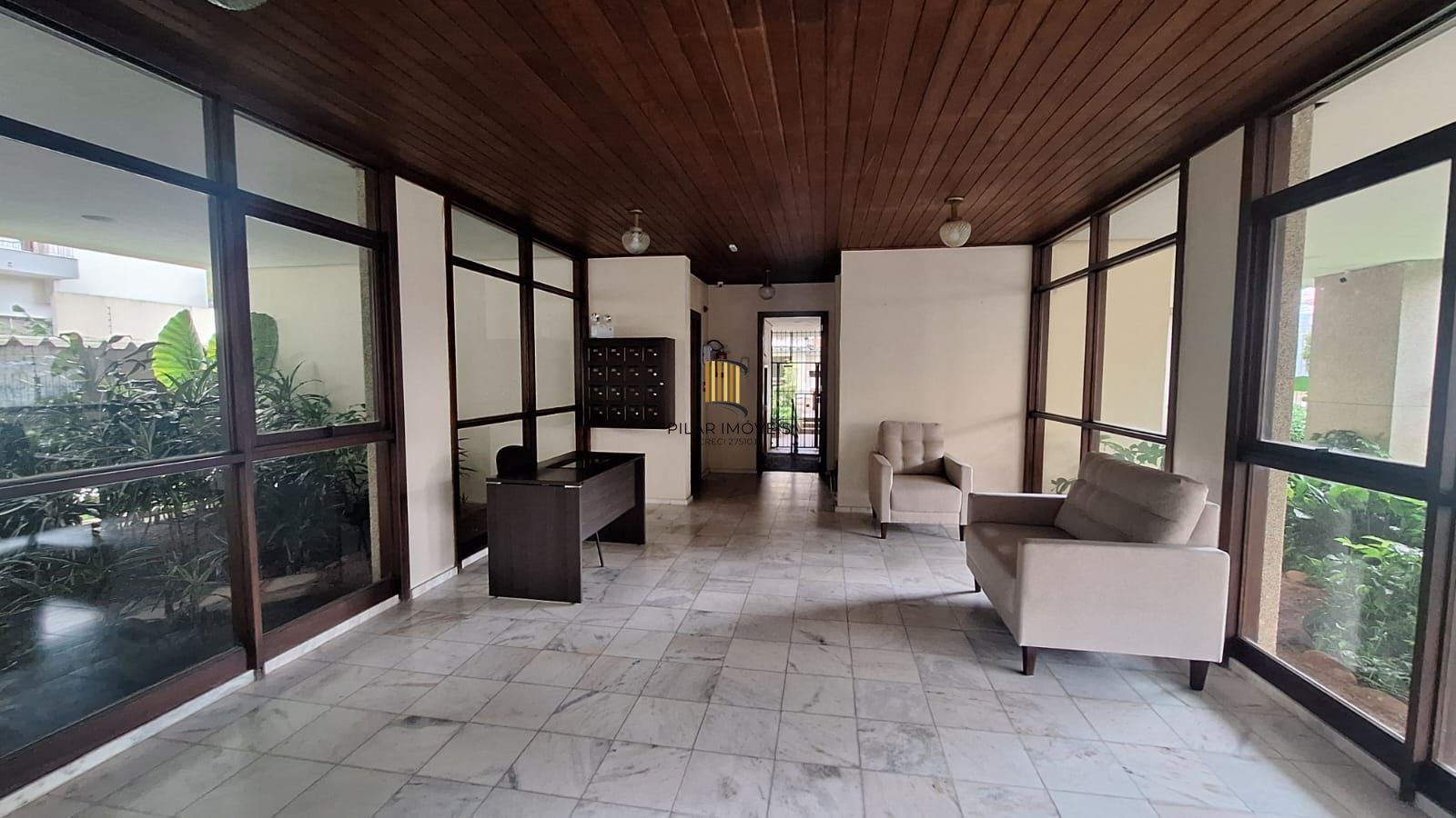 Apartamento 2 dormitórios bairro Jardim Botânico