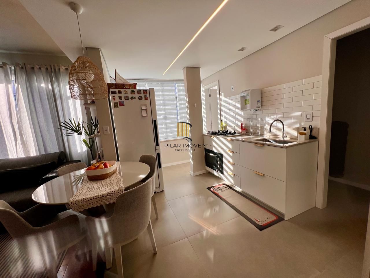 Apartamento com 2 dormitórios, reformado, no bairro Farroupilha, Porto Alegre/RS