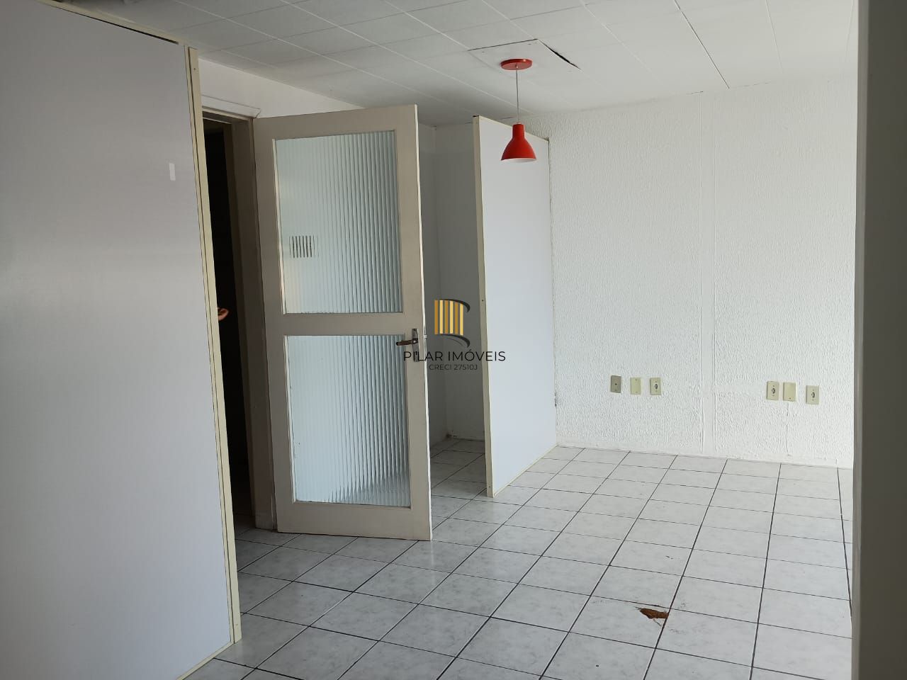 Sala comercial na praça da Alfandega