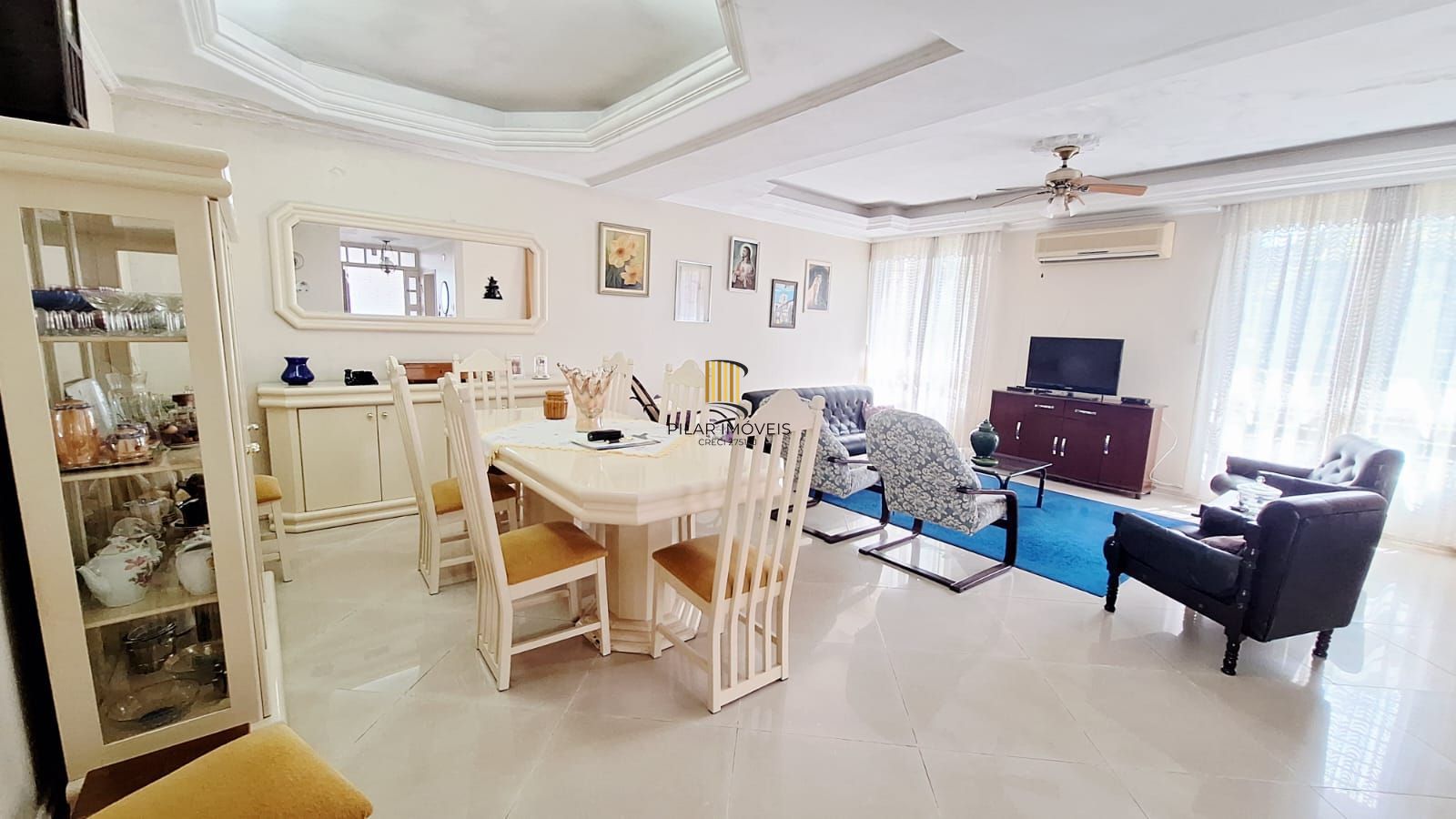 Casa com 4 dormitórios, piscina, 4 vagas, no bairro Teresópolis, Porto Alegre,RS