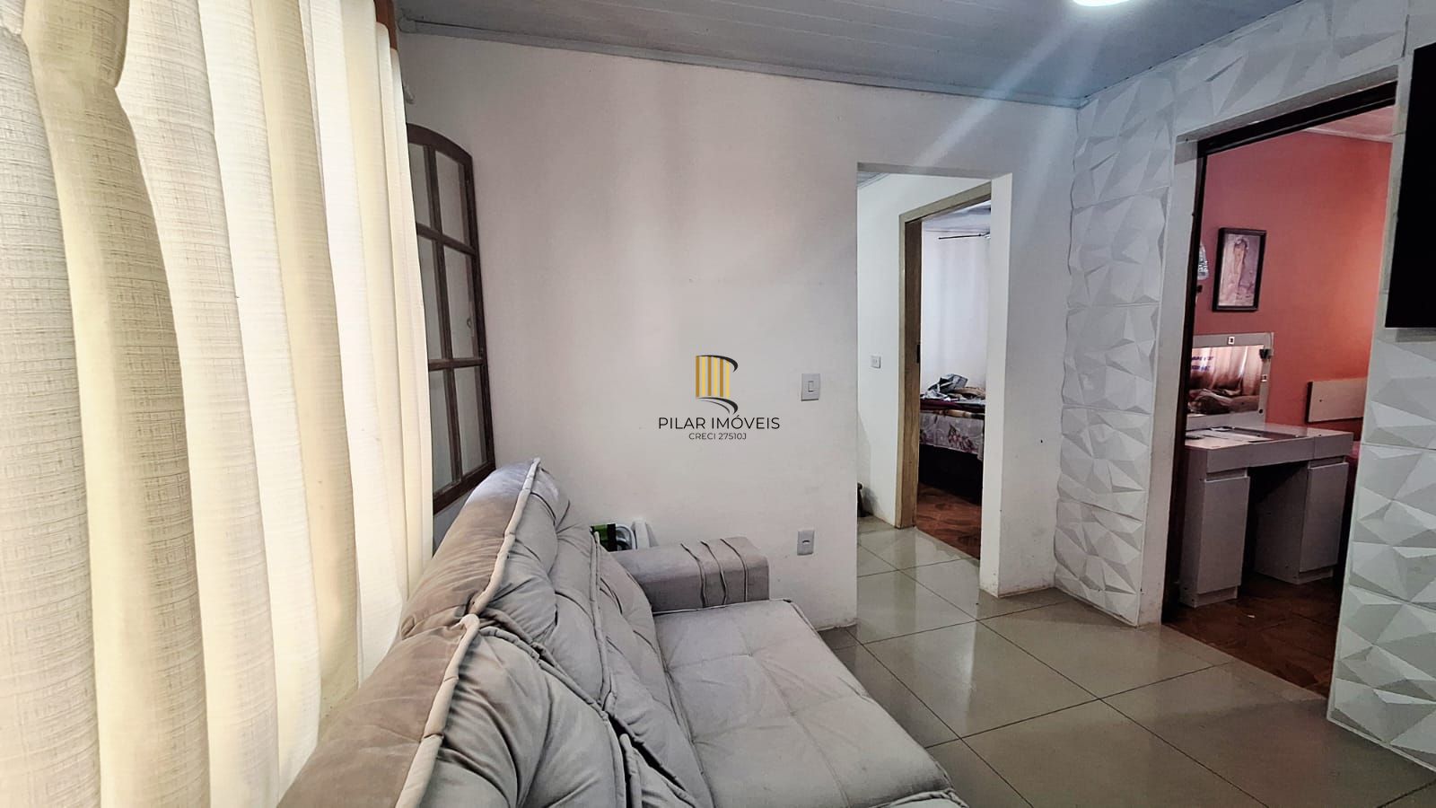 Se você procura uma casa com pátio e churrasqueira  para receber sua família e amigos , aqui é seu lugar!