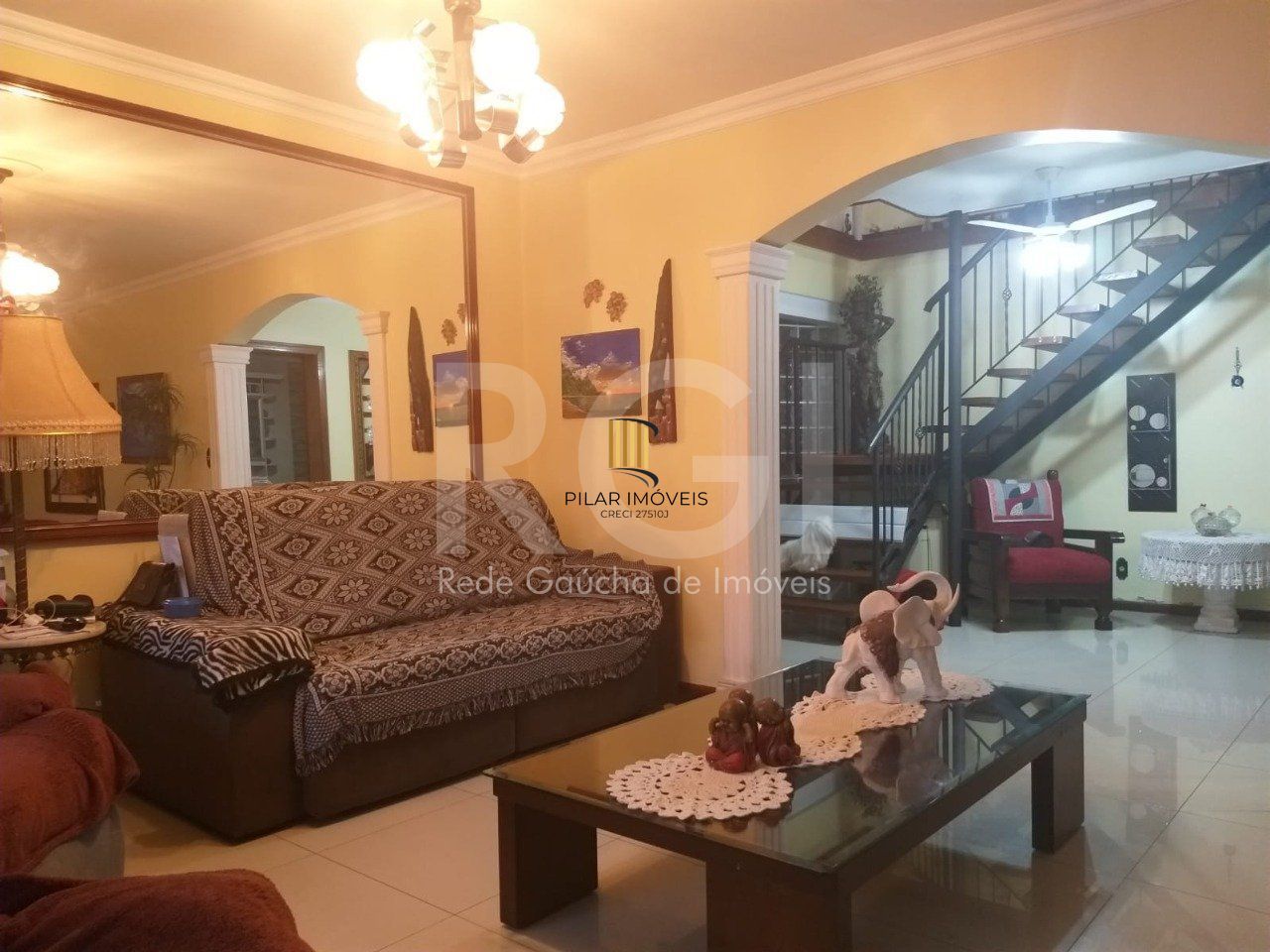 Casa para Venda - 750m², 6 dormitórios, sendo 3 suites, 4 vagas - Partenon