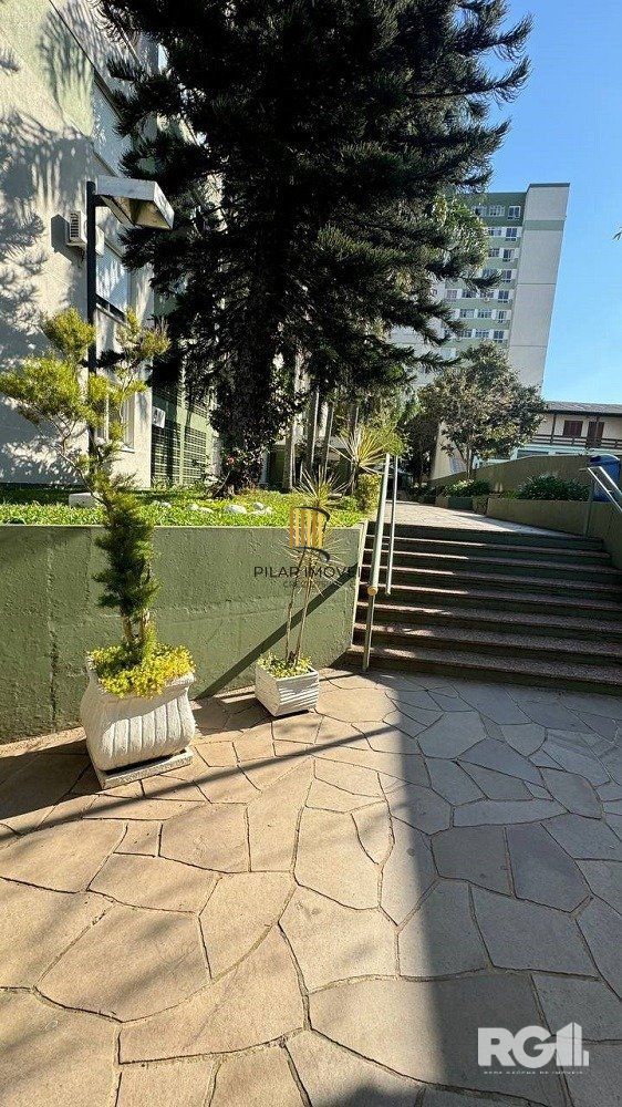 Apartamento 3 dormitórios de frente - 1 vaga garagem - ed. com elevador.