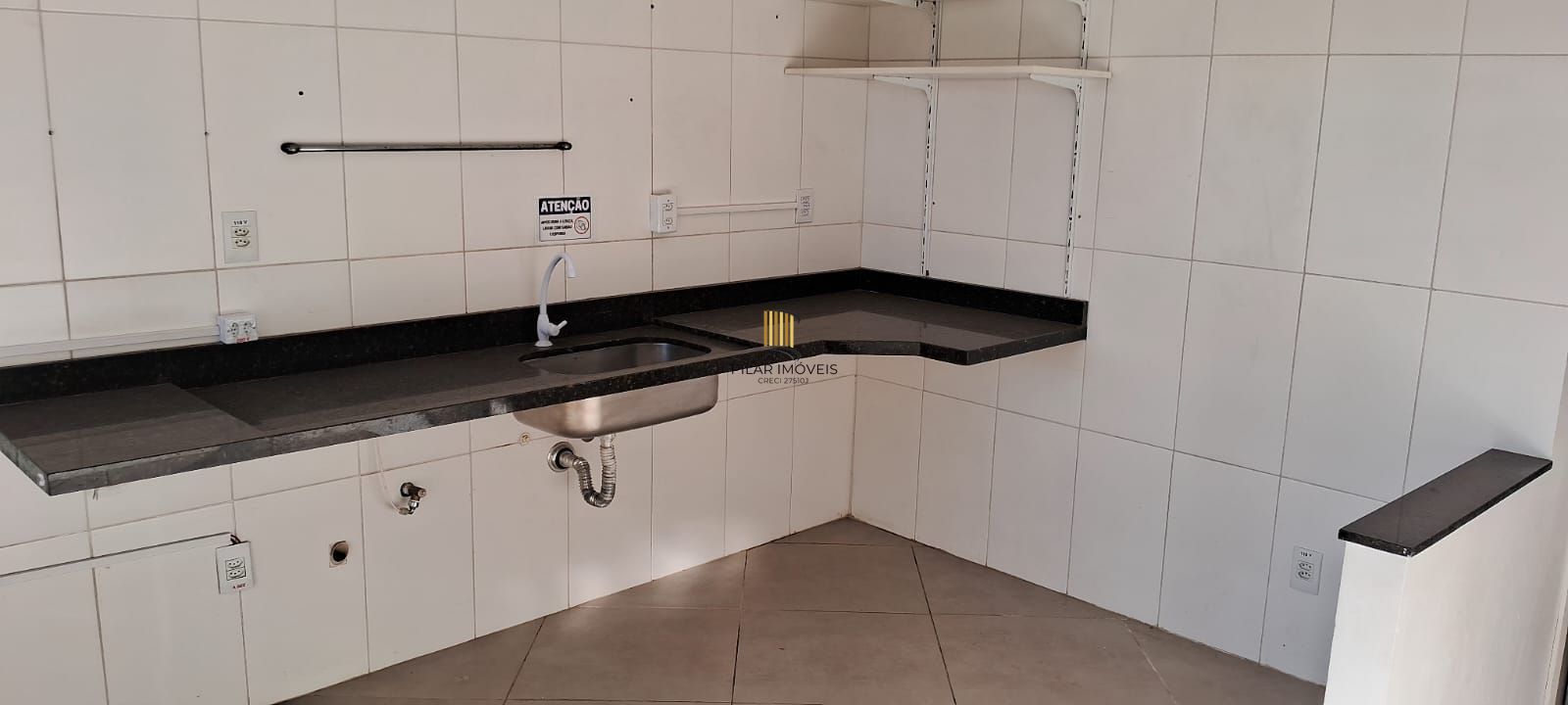 Casa Comercial Reformada no Bairro Rio Branco