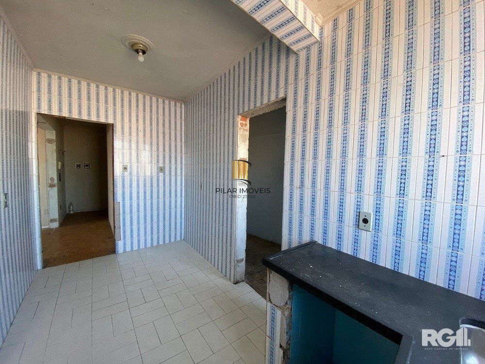 Apartamento à venda em Porto Alegre - 3 quartos - Santana