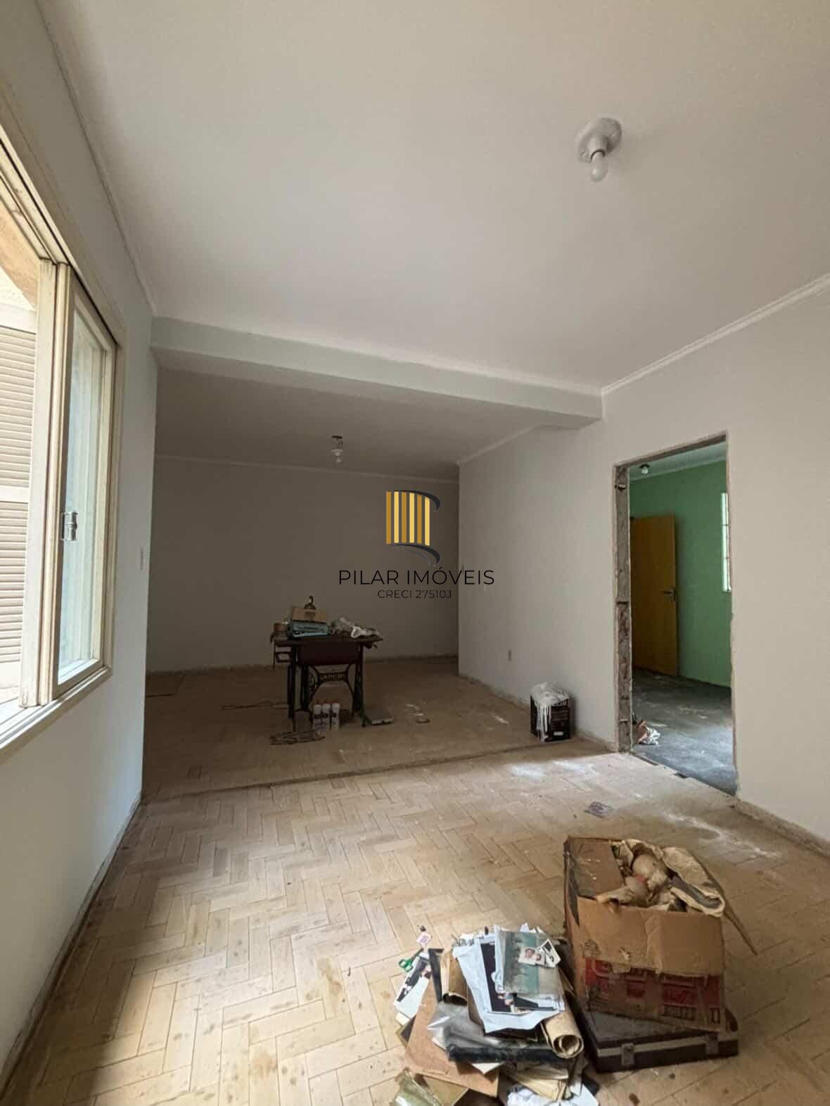 Apartamento 3 dormtórios de frente  bairro Bom Fim- Porto Alegre