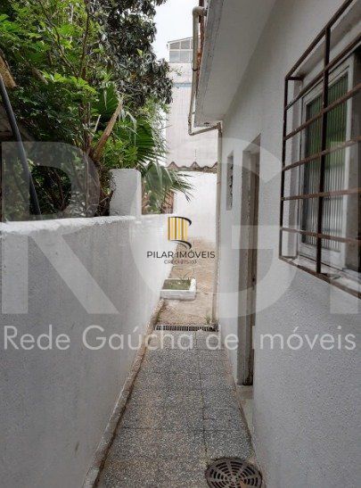 Casa para Venda - 64m², 2 dormitórios, Menino Deus