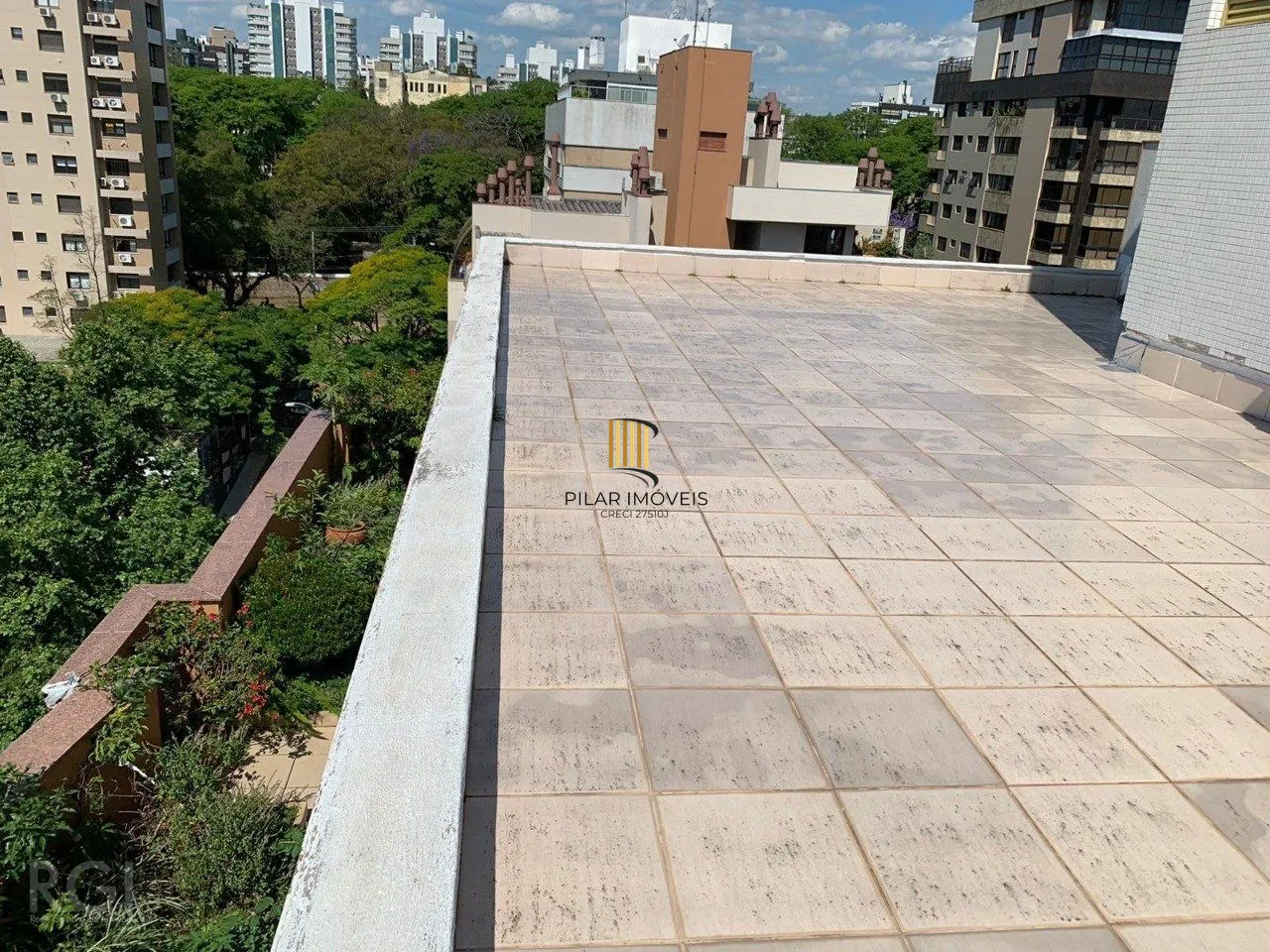 Cobertura para Venda - 310m², 3 dormitórios, sendo 1 suites, 4 vagas - Rio Branc