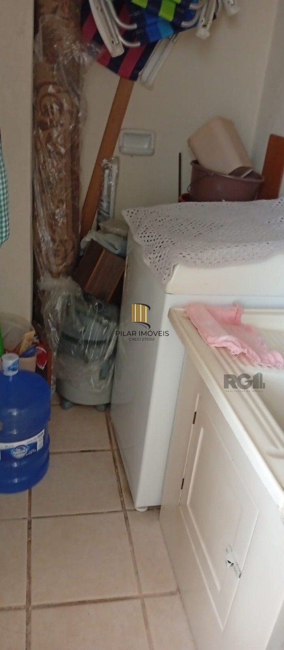 Apartamento de 02 dormitórios, de frente com elevador bairro Partenon- Porto Ale